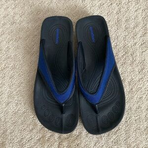 Aerothotic sandals